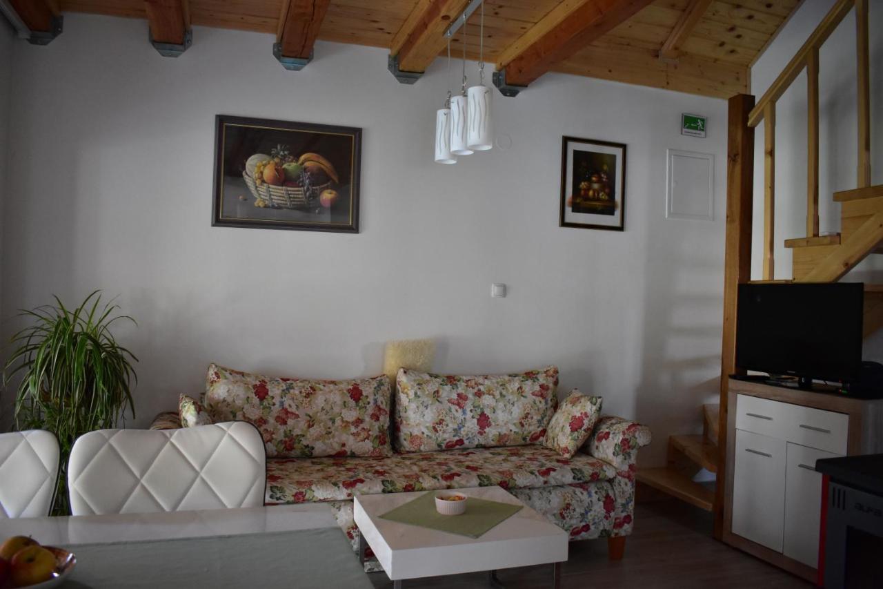 Apartman Tea Valpovo Exterior foto