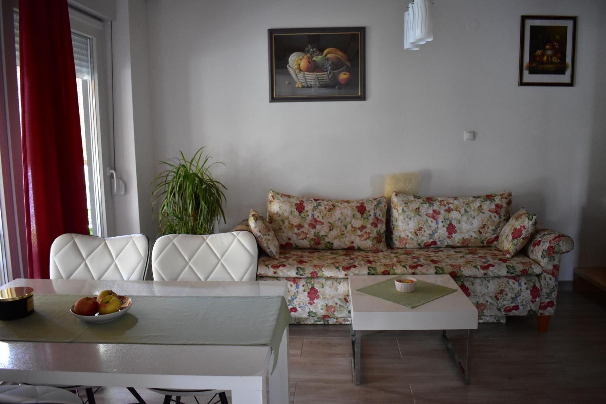Apartman Tea Valpovo Exterior foto